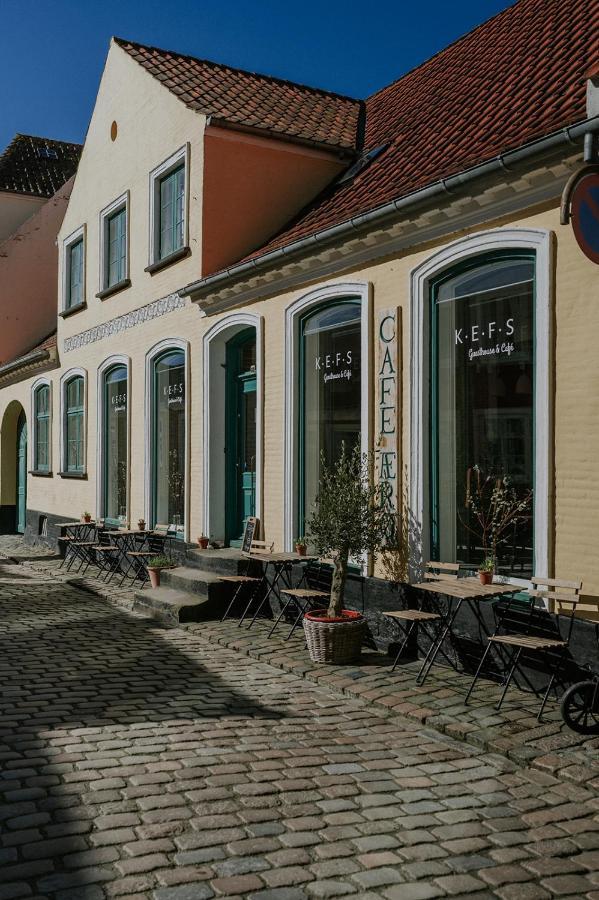 Kefs Guesthouse & Cafe Aeroskobing Exterior photo